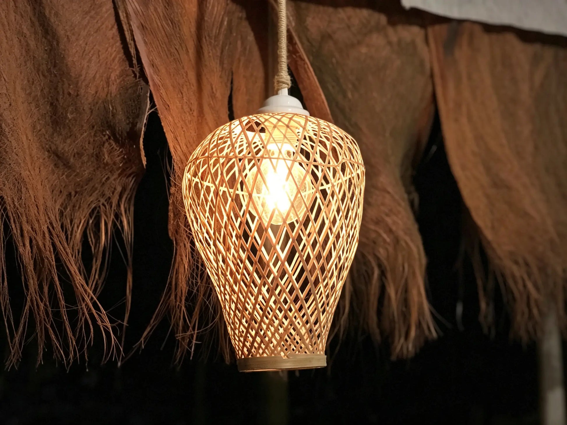 Vase Lamp ¨C Heritage Handwoven Bamboo Pendant Light, Traditional Chinese Bamboo Vase Lighting