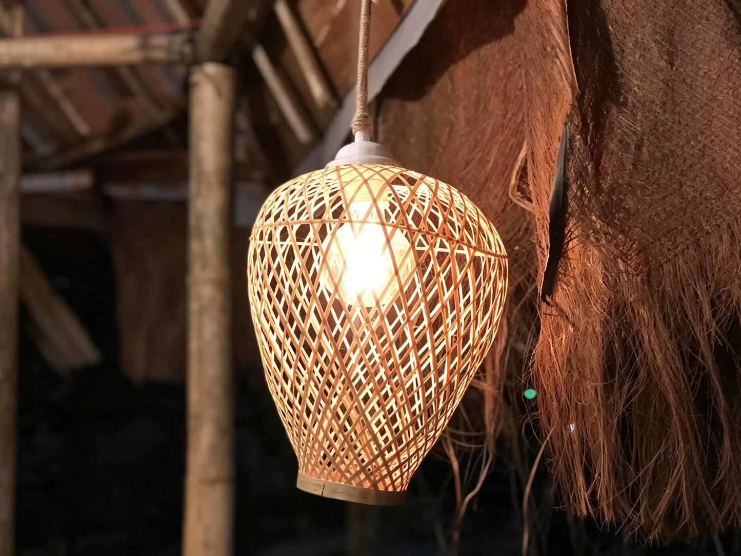 Vase Lamp ¨C Heritage Handwoven Bamboo Pendant Light, Traditional Chinese Bamboo Vase Lighting