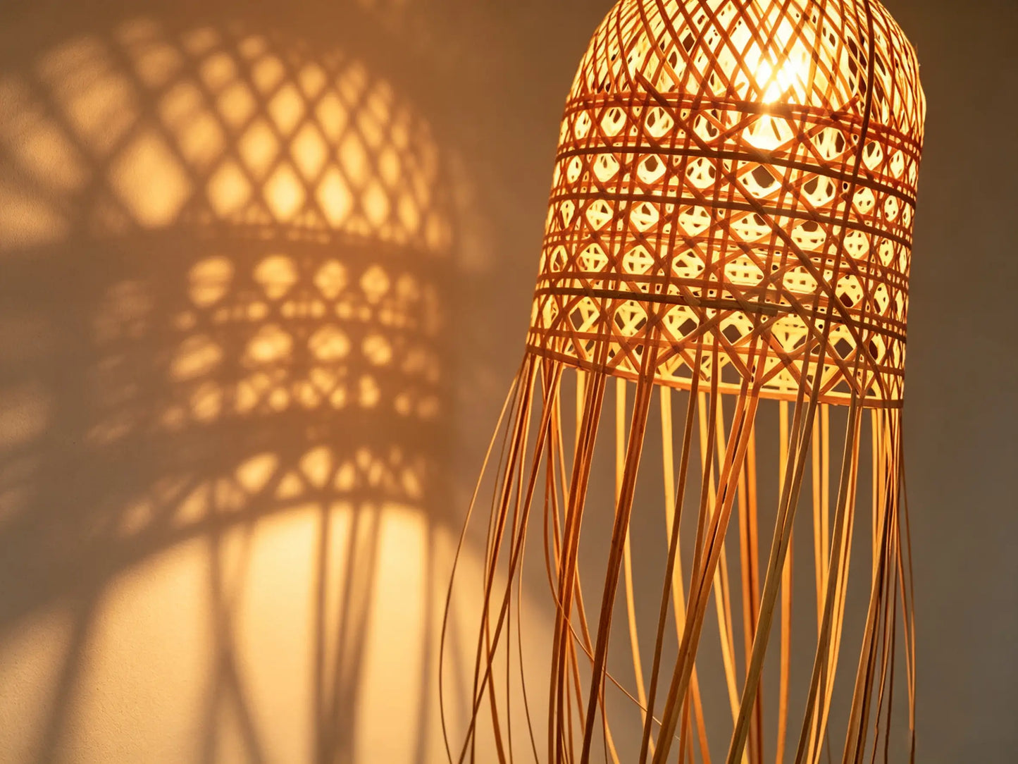 Jellyfish Lamp ¨C Heritage Handwoven Bamboo Pendant Light, Traditional Chinese Bamboo Lighting